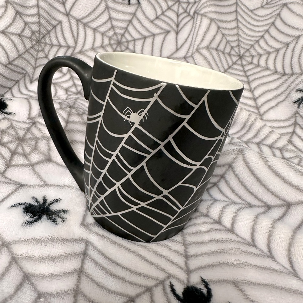 Cobwebs & Cauldron’s Metallic Silver Spider Web Spooky Black Halloween Mug